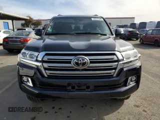 2016 Toyota Land Cruiser z VIN JTMCY7AJ1G4042914, wystawiony jako Copart lot #45317325 z przebiegiem 61 530 mil mil oraz Nie do naprawy • Non repairable. Historia ofert i sprzedaży dostępna na DreamBid. Obrazek 5.