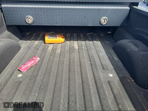 2017 Ford F-150 XL with VIN 1FTEX1C80HKC55899, listed as a IAAI auction lot 42714227 with 224,584 mi miles and . Bid and sale history available at DreamBid. Image 12.