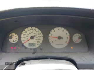 2002 Nissan Pathfinder SE z VIN JN8DR09Y52W737232, wystawiony jako IAAI lot #42381901 z przebiegiem 272 847 mil mil oraz . Historia ofert i sprzedaży dostępna na DreamBid. Obrazek 7.
