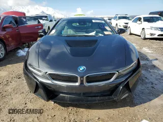 2015 BMW i8 z VIN WBY2Z2C51FV392465, wystawiony jako Copart lot #46313565 z przebiegiem Nie podano mil oraz Czysty tytuł • Clean title. Historia ofert i sprzedaży dostępna na DreamBid. Obrazek 5.