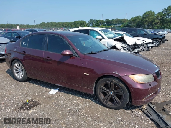 2008 BMW 3 Series 328xi with VIN WBAVC93538K039655, listed as a IAAI auction lot 40001472 with 175,416 mi miles. Bid and sale history available at carsss.com. Image 1.