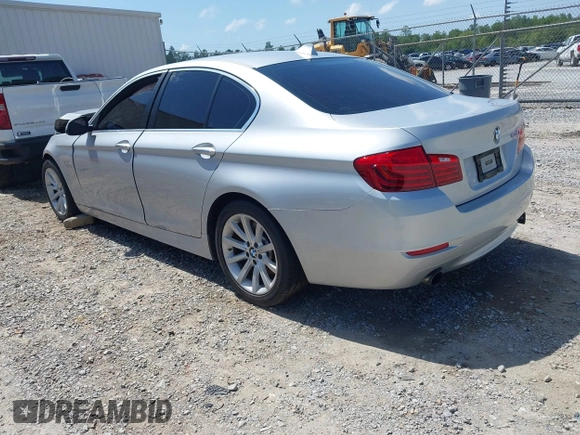 2014 BMW 5 Series 535i z VIN WBA5B1C58ED481996, wystawiony jako IAAI lot #42260808 z przebiegiem 112 539 mil mil oraz . Historia ofert i sprzedaży dostępna na DreamBid. Obrazek 3.