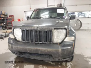 2010 Jeep Liberty Sport с VIN 1J4PN2GK5AW135468, выставлен на аукционе IAAI как лот 42763641 с пробегом 110 650 миль миль и . История ставок и продаж доступна на DreamBid. Изображение 6.