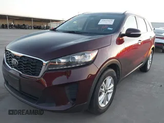 2019 Kia Sorento L z VIN 5XYPG4A32KG568841, wystawiony jako IAAI lot #41833435 z przebiegiem 103 426 mil mil oraz . Historia ofert i sprzedaży dostępna na DreamBid. Obrazek 6.