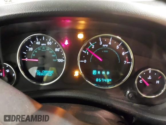 2018 Jeep Wrangler JK Unlimited Sahara with VIN 1C4HJWEG4JL803516, listed as a IAAI auction lot 41127652 with 85,749 mi miles. Bid and sale history available at carsss.com. Image 7.