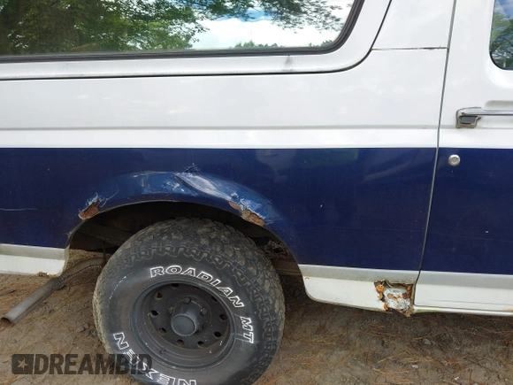 1995 Ford Bronco Eddie Bauer with VIN 1FMEU15NXSLA12108, listed as a IAAI auction lot 42670168 with 204,555 mi miles and . Bid and sale history available at DreamBid. Image 11.
