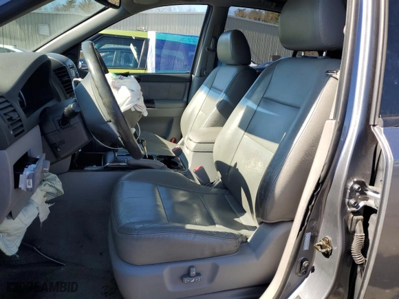2007 Kia Sorento EX with VIN KNDJC736775707176, listed as a Copart auction lot 49984735 with 171,076 mi miles and Non Repairable. Bid and sale history available at carsss.com. Image 7.
