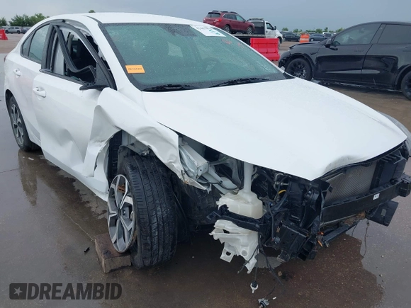 2021 Kia Forte LXS z VIN 3KPF24ADXME377638, wystawiony jako IAAI lot #42467878 z przebiegiem 53 446 mil mil oraz . Historia ofert i sprzedaży dostępna na DreamBid. Obrazek 18.