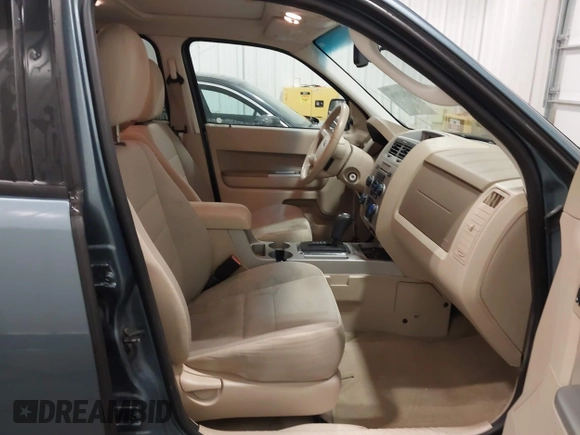 2012 Ford Escape XLT с VIN 1FMCU9DG8CKA67446, выставлен на аукционе IAAI как лот 41823936 с пробегом 105 156 миль миль и . История ставок и продаж доступна на DreamBid. Изображение 5.