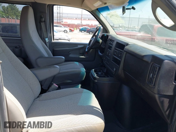 2011 Chevrolet Express Passenger 1LT with VIN 1GAZG1FG1B1104810, listed as a IAAI auction lot 42675746 with 16,391 mi miles and . Bid and sale history available at DreamBid. Image 5.