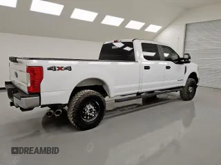 2019 Ford F-250 XL with VIN 1FT7W2BT8KEC70552, listed as a Copart auction lot 62522215 with 137,095 mi miles and Clean title. Bid and sale history available at DreamBid. Image 3.