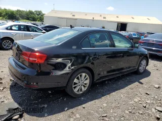 2015 Volkswagen Jetta SE with VIN 3VWD17AJ4FM329172, listed as a Copart auction lot 64143375 with 102,634 mi miles and Clean title. Bid and sale history available at DreamBid. Image 3.