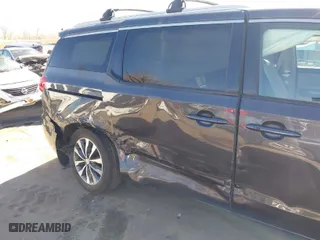 2018 Kia Sedona EX with VIN KNDMC5C16J6398985, listed as a IAAI auction lot 41631555 with 65,994 mi miles. Bid and sale history available at carsss.com. Image 6.