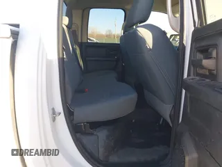 2018 Ram 1500 Express z VIN 1C6RR7FT8JS153794, wystawiony jako IAAI lot #41072931 z przebiegiem 95 060 mil mil oraz . Historia ofert i sprzedaży dostępna na DreamBid. Obrazek 8.