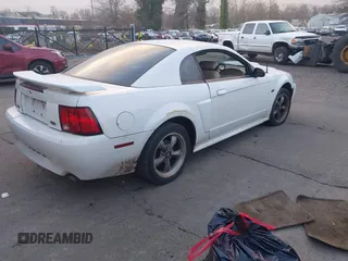 2001 Ford Mustang GT Deluxe with VIN 1FAFP42XX1F112123, listed as a IAAI auction lot 41343901 with 229,729 mi miles. Bid and sale history available at carsss.com. Image 4.
