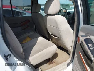 2006 Ford Explorer XLS z VIN 1FMEU72E36UB11635, wystawiony jako IAAI lot #41896140 z przebiegiem 238 333 mil mil oraz . Historia ofert i sprzedaży dostępna na DreamBid. Obrazek 8.