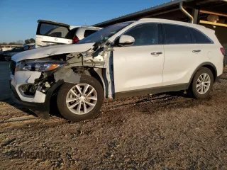 2018 Kia Sorento LX V6 with VIN 5XYPG4A50JG338876, listed as a Copart auction lot 46427745 with 121,427 mi miles and Salvage Title. Bid and sale history available at carsss.com. Image 1.