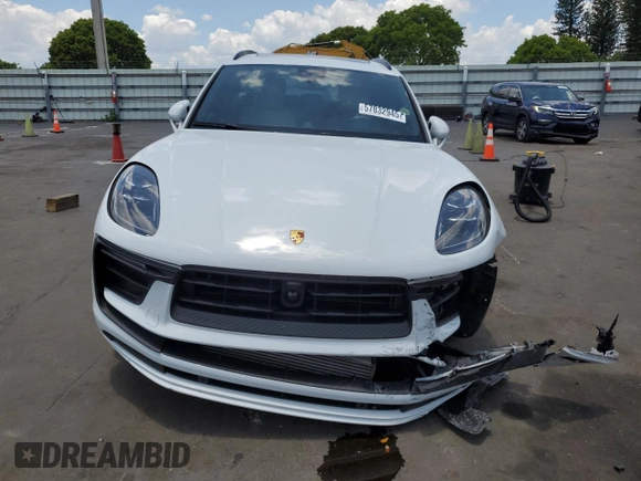 2022 Porsche Macan with VIN WP1AA2A51NLB03679, listed as a Copart auction lot 57832945 with 26,566 mi miles and Salvage title. Bid and sale history available at DreamBid. Image 5.