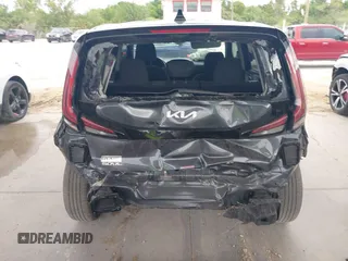 2024 Kia Soul LX with VIN KNDJ23AU1R7919964, listed as a IAAI auction lot 41795409 with 9,570 mi miles. Bid and sale history available at carsss.com. Image 17.