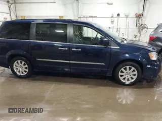 2016 Chrysler Town & Country Touring with VIN 2C4RC1BG8GR194307, listed as a IAAI auction lot 41515423 with 84,930 mi miles. Bid and sale history available at carsss.com. Image 13.