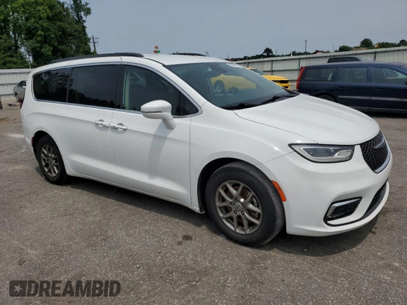 2021 Chrysler Pacifica Touring with VIN 2C4RC1FG5MR500434, listed as a Copart auction lot 59344135 with 45,091 mi miles and Salvage title. Bid and sale history available at DreamBid. Image 4.