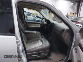 2004 Ford Explorer Eddie Bauer with VIN 1FMDU74K74ZA10371, listed as a IAAI auction lot 42281140 with 192,568 mi miles and . Bid and sale history available at DreamBid. Image 5.