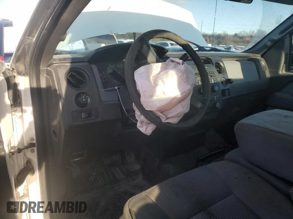 2014 Ford F-150 XL z VIN 1FTNF1EF7EKD91313, wystawiony jako Copart lot #83408474 z przebiegiem Nie podano mil oraz Szkoda całkowita • Salvage title. Historia ofert i sprzedaży dostępna na DreamBid. Obrazek 8.