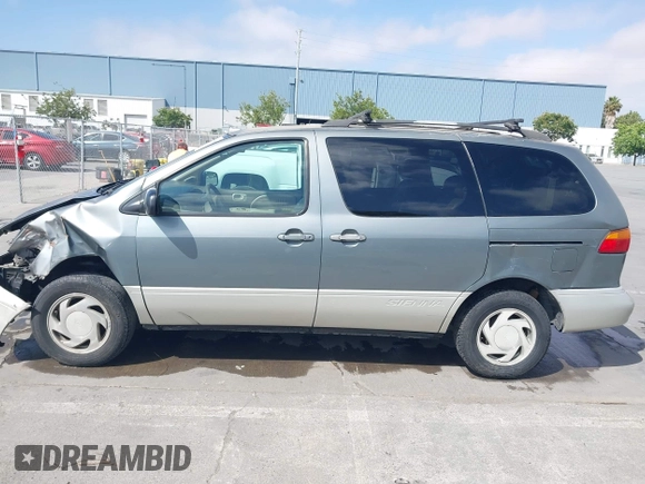 1998 Toyota Sienna LE с VIN 4T3ZF13C8WU033706, выставлен на аукционе IAAI как лот 42471688 с пробегом 187 774 миль миль и . История ставок и продаж доступна на DreamBid. Изображение 14.