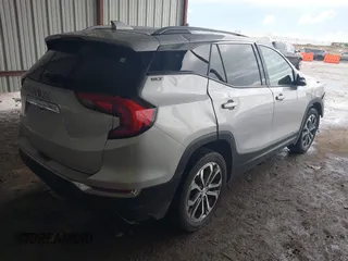 2020 GMC Terrain SLT z VIN 3GKALPEXXLL245121, wystawiony jako IAAI lot #42184014 z przebiegiem 110 011 mil mil oraz . Historia ofert i sprzedaży dostępna na DreamBid. Obrazek 4.