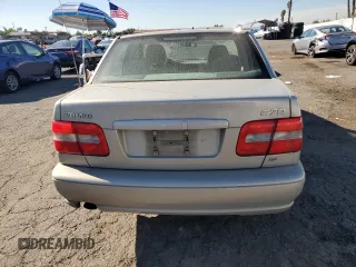 2000 Volvo S70 z VIN YV1LS61J6Y2667537, wystawiony jako Copart lot #81875774 z przebiegiem 224 087 mil mil oraz Tytuł czysty. Historia ofert i sprzedaży dostępna na DreamBid. Obrazek 6.