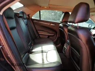 2016 Chrysler 300 C с VIN 2C3CCAEG6GH128026, выставлен на аукционе Copart как лот 57798045 с пробегом 108 687 миль миль и Списание • Salvage title. История ставок и продаж доступна на DreamBid. Изображение 10.
