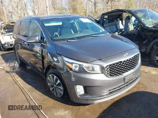 2016 Kia Sedona EX with VIN KNDMC5C11G6140723, listed as a IAAI auction lot 41430752 with 175,981 mi miles. Bid and sale history available at carsss.com. Image 6.