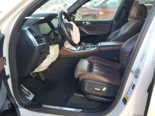 2020 BMW X5 xDrive40i with VIN 5UXCR6C00L9C91795, listed as a Copart auction lot 46489845 with Not Provided miles and Salvage Title. Bid and sale history available at carsss.com. Image 7.