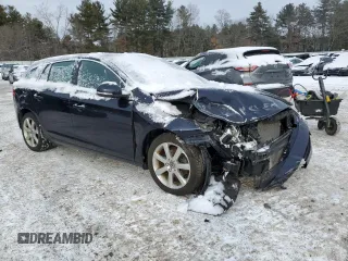2017 Volvo V60 Premier with VIN YV140MEK7H1368100, listed as a Copart auction lot 41740035 with 62,146 mi miles and Salvage Title. Bid and sale history available at carsss.com. Image 4.