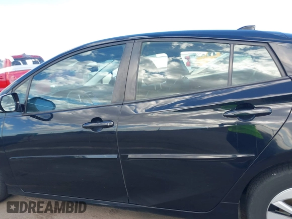 2017 Toyota Prius Two with VIN JTDKARFUXH3040763, listed as a IAAI auction lot 42041831 with 120,063 mi miles. Bid and sale history available at carsss.com. Image 14.