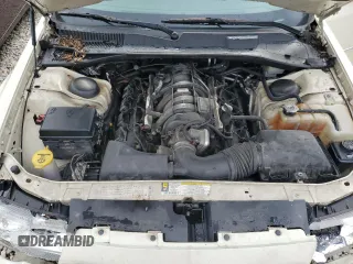 2009 Chrysler 300 C Hemi z VIN 2C3KA63TX9H619703, wystawiony jako Copart lot #60902075 z przebiegiem 140 003 mil mil oraz Szkoda całkowita • Salvage title. Historia ofert i sprzedaży dostępna na DreamBid. Obrazek 11.