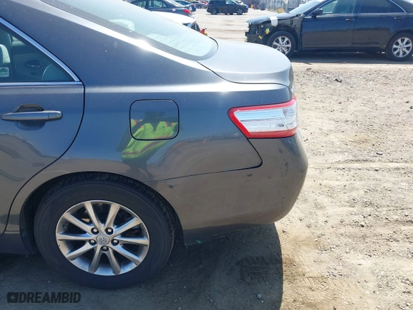 2011 Toyota Camry Hybrid with VIN 4T1BB3EK0BU139776, listed as a IAAI auction lot 42096254 with 222,497 mi miles. Bid and sale history available at carsss.com. Image 6.