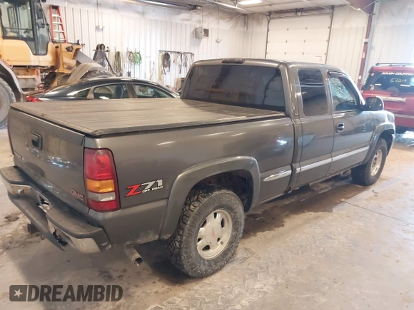 2000 GMC Sierra 1500 SLE with VIN 1GTEK19T2YZ290820, listed as a IAAI auction lot 41947833 with 125,333 mi miles and . Bid and sale history available at DreamBid. Image 4.