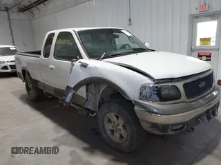 2003 Ford F-150 XL z VIN 1FTRX18L23NB04441, wystawiony jako IAAI lot #42023786 z przebiegiem 124 000 mil mil oraz . Historia ofert i sprzedaży dostępna na DreamBid. Obrazek 1.