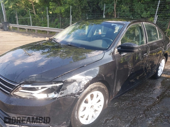 2015 Volkswagen Jetta SE with VIN 3VWD17AJ9FM342127, listed as a IAAI auction lot 42462511 with 152,774 mi miles and . Bid and sale history available at DreamBid. Image 6.