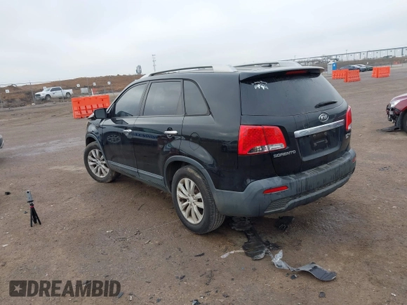 2011 Kia Sorento EX with VIN 5XYKU4A13BG057477, listed as a IAAI auction lot 41512528 with 127,923 mi miles. Bid and sale history available at carsss.com. Image 3.