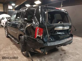 2011 Honda Pilot Touring with VIN 5FNYF4H97BB099528, listed as a IAAI auction lot 41721800 with 132,979 mi miles. Bid and sale history available at carsss.com. Image 6.