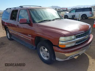 2000 Chevrolet Suburban LT with VIN 3GNFK16T6YG197248, listed as a IAAI auction lot 41624697 with 205,651 mi miles. Bid and sale history available at carsss.com. Image 1.