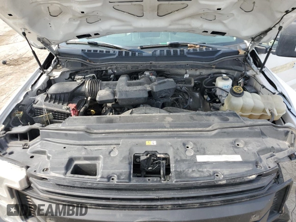 2019 Ford F-250 XL z VIN 1FT7W2B66KEG30444, wystawiony jako Copart lot #59357234 z przebiegiem Nie podano mil oraz Szkoda całkowita • Salvage title. Historia ofert i sprzedaży dostępna na DreamBid. Obrazek 11.