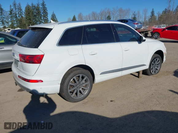 2019 Audi Q7 Premium Plus z VIN WA1LAAF78KD006428, wystawiony jako IAAI lot #41432030 z przebiegiem 63 380 mil mil oraz . Historia ofert i sprzedaży dostępna na DreamBid. Obrazek 4.