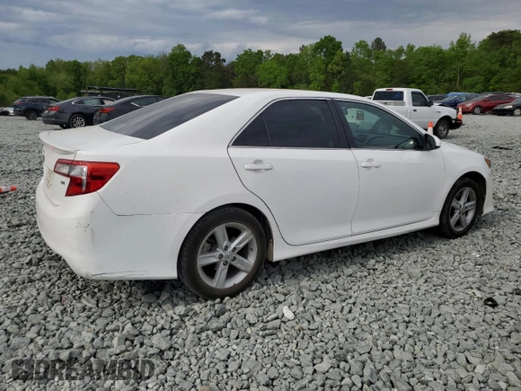 2014 Toyota Camry L with VIN 4T1BF1FK6EU456862, listed as a Copart auction lot 54142365 with 206,528 mi miles and Salvage Title. Bid and sale history available at DreamBid. Image 3.