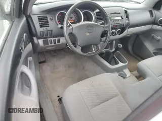 2007 Toyota Tacoma z VIN 5TENX22NX7Z381341, wystawiony jako Copart lot #56234315 z przebiegiem 172 155 mil mil oraz Czysty tytuł • Clean title. Historia ofert i sprzedaży dostępna na DreamBid. Obrazek 8.