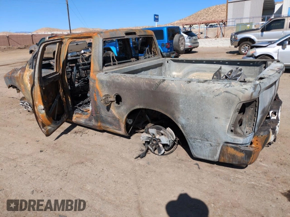 2018 Ram 1500 Express z VIN 1C6RR7FT3JS136868, wystawiony jako Copart lot #53702285 z przebiegiem Nie podano mil oraz Nie do naprawy • Non repairable. Historia ofert i sprzedaży dostępna na DreamBid. Obrazek 2.
