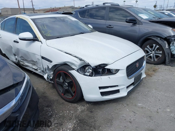 2019 Jaguar XE 25t with VIN SAJAS4FX3KCP52756, listed as a IAAI auction lot 41826575 with 71,252 mi miles. Bid and sale history available at carsss.com. Image 1.