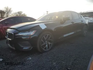 2020 Volvo S60 Momentum with VIN 7JRA22TK4LG033510, listed as a Copart auction lot 86971134 with 66,823 mi miles and Salvage Title. Bid and sale history available at carsss.com. Image 1.